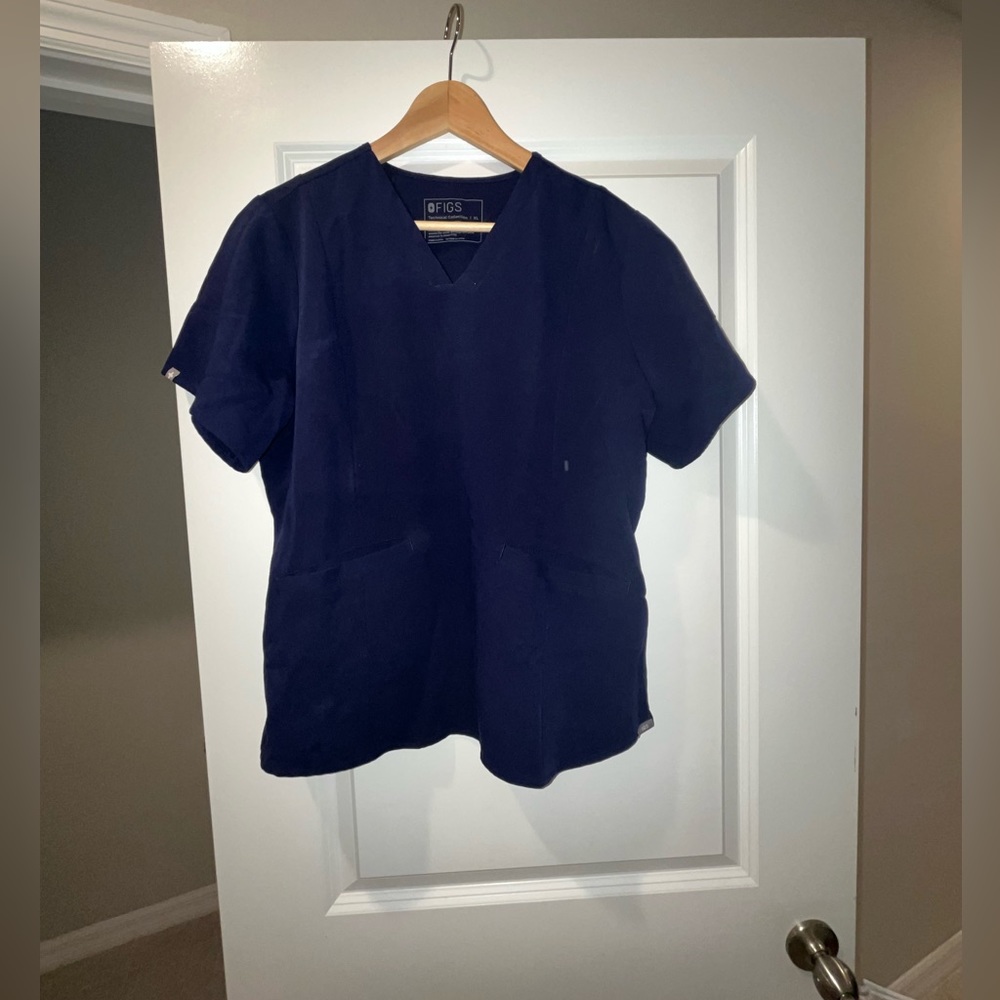 Figs Scrub Top